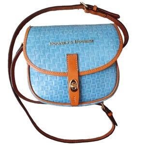 💙DOONEY & BOURKE CLAREMONT WOVEN FIELD CROSSBODY